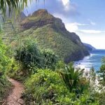 what to wear hiking in hawaii