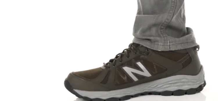 Best Hiking Shoes for Narrow Feet