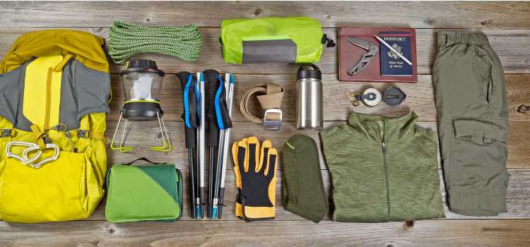 what to wear hiking in the rain