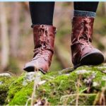 best hiking shoes with wide toe box