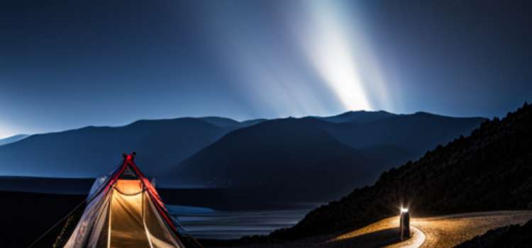 is hiking at night dangerous
