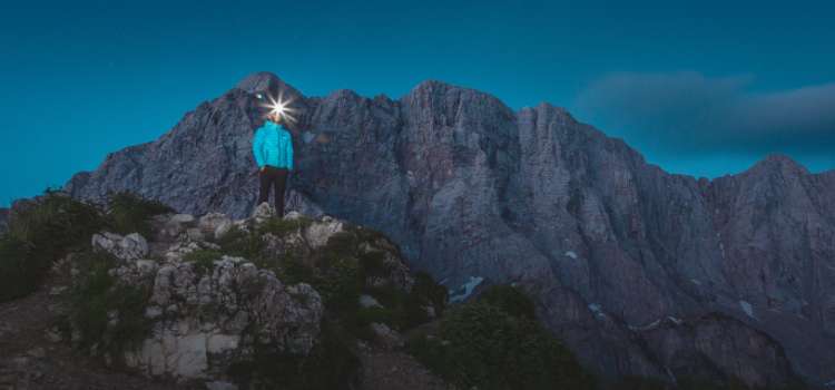 is hiking at night dangerous