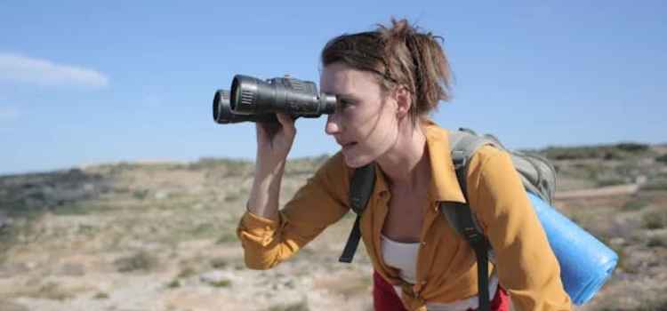 Essential-Role-of-Binoculars-in-Outdoor-Activities