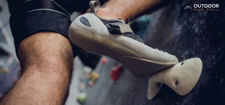 Best Climbing Shoes For Beginners With Wide Feet