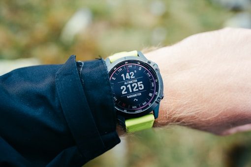 Best Personal GPS Trackers for Hiking Without Cell Service